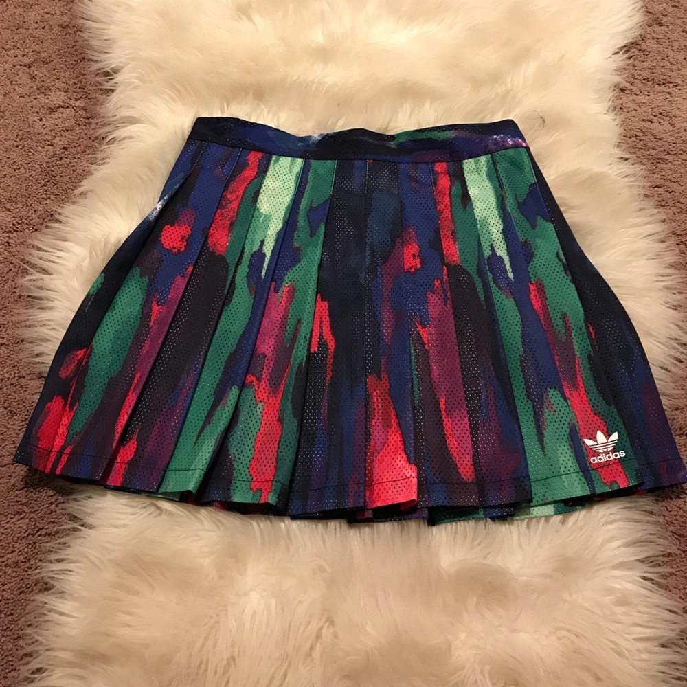 🔴SOLD🔴Adidas Skirt Set Size Medium - Picture 4 of 6